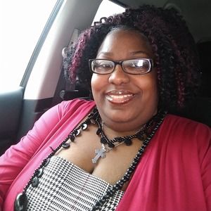 Meet your Posher, Valerie